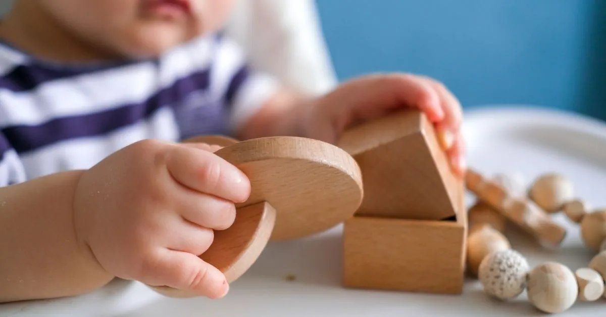 Đồ chơi thông minh bằng gỗ - Giải pháp giáo dục hiệu quả cho trẻ